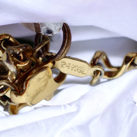 24K GFL Chain Link Bracelet Dainty Vintage Links with Glass Heart Charm 7" Long - Picture 7 of 16